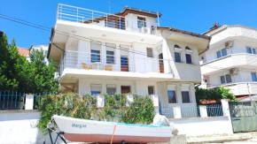 Summerbreath Apartments
